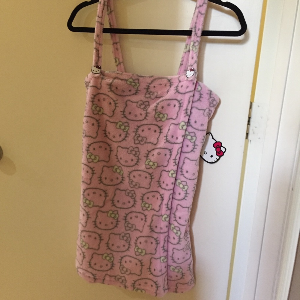 Hello Kitty wrap around towel SUPER SOFT